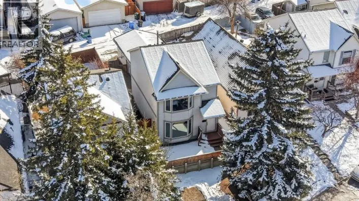 81 Queen Anne Close SE, Calgary