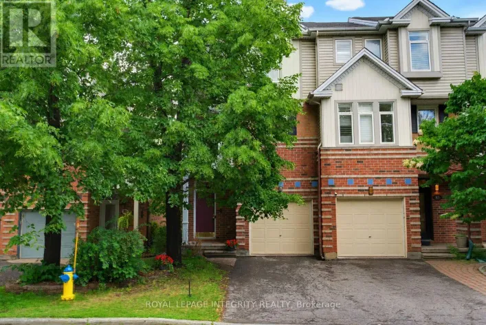 81 ROBINSON AVENUE, Ottawa