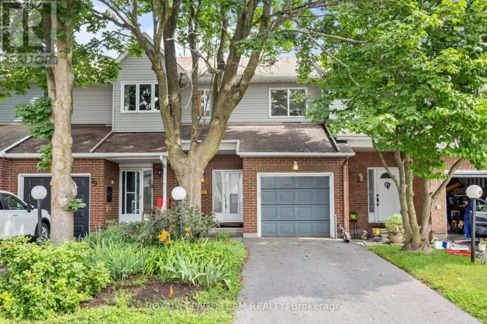 81 RUETER STREET, Ottawa