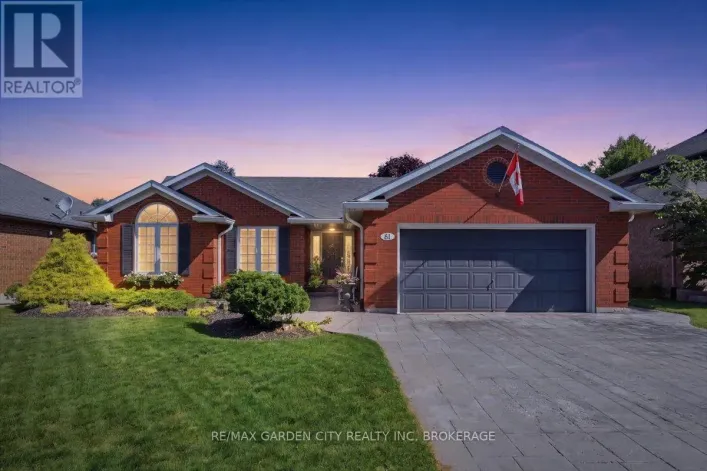 81 SANDRA DRIVE, Pelham
