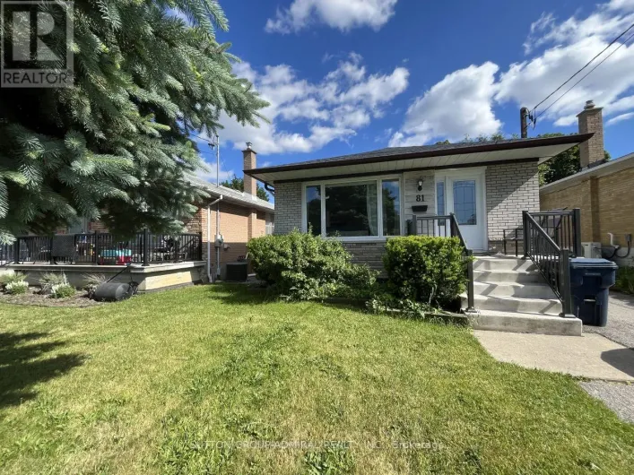 81 SEARLE AVENUE, Toronto