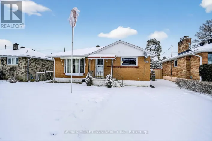 81 SEVENOAKS AVENUE, Brockville