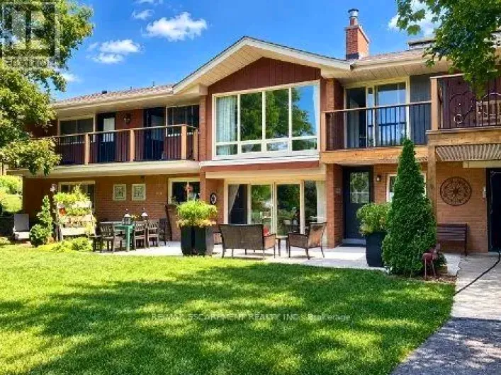 House for sale: 81 THOMSON DRIVE, Hamilton