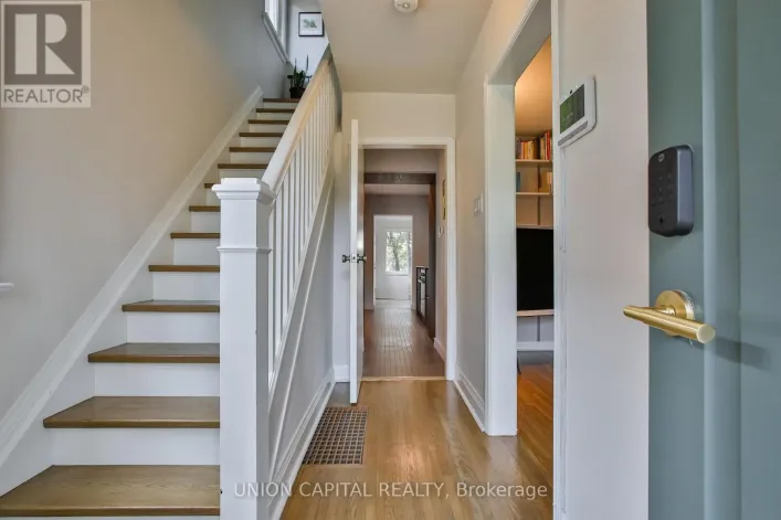 81 THURSFIELD CRESCENT, Toronto
