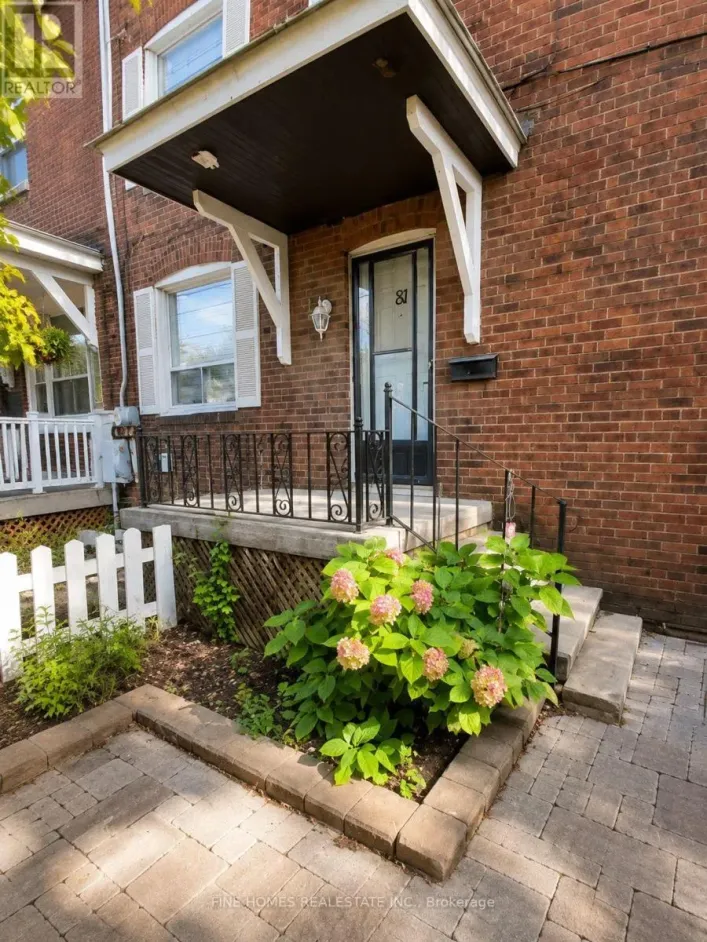 81 WHEATFIELD ROAD, Toronto
