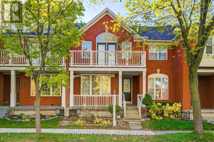 81 WHITE'S HILL AVENUE, Markham