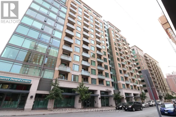 810 - 238 BESSERER STREET, Ottawa