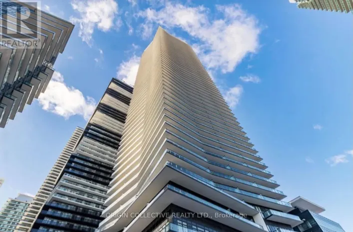 810 - 38 ANNIE CRAIG DRIVE, Toronto