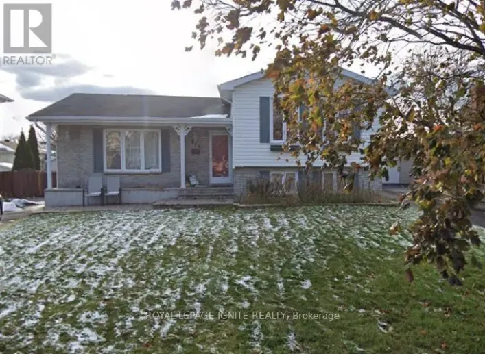 810 CHELSEA CRESCENT, Cornwall