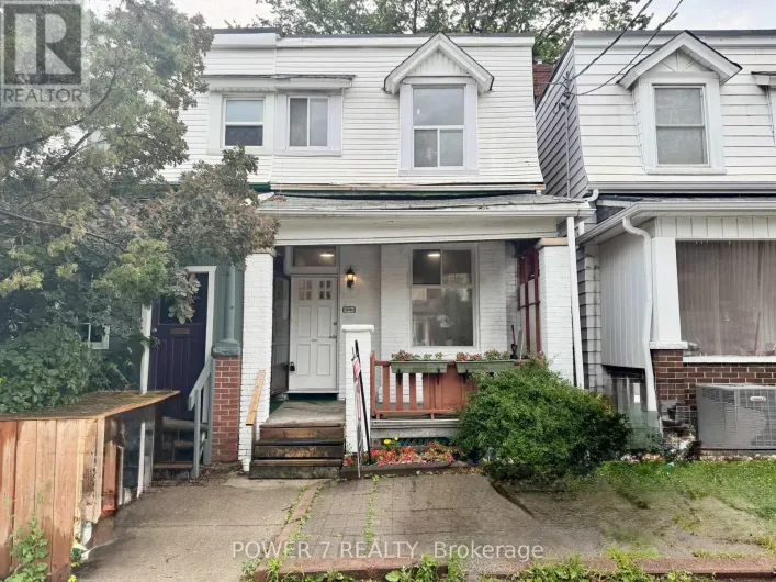 810 OSSINGTON AVENUE, Toronto