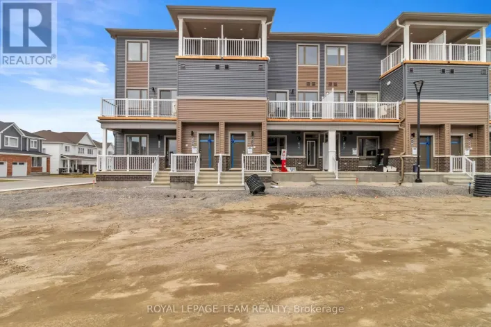 810 PARNIAN PRIVATE, Ottawa