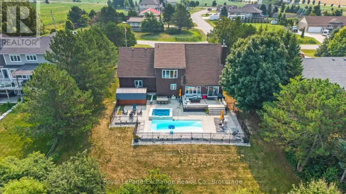 810 TROY'S TRAIL, Huron-Kinloss