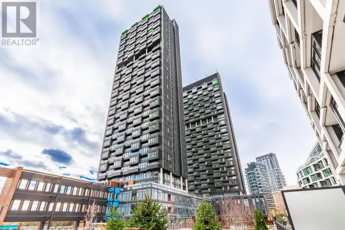 811 - 1 QUARRINGTON LANE, Toronto