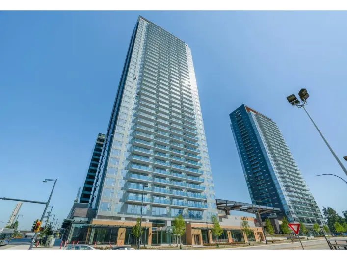 811 13615 FRASER HIGHWAY, Surrey