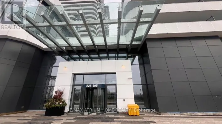 811 - 195 COMMERCE STREET, Vaughan