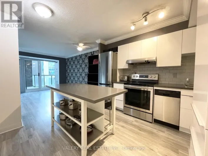 811 - 600 FLEET STREET, Toronto