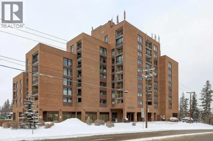 811, 8604 48 Avenue NW, Calgary