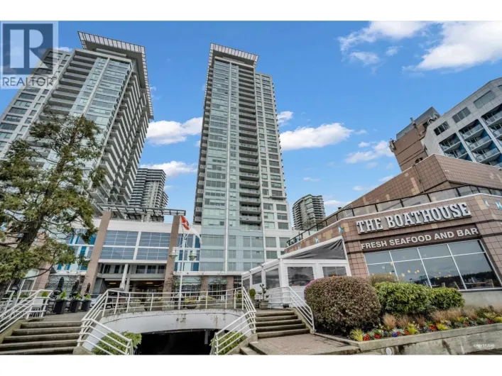 811 908 QUAYSIDE DRIVE, New Westminster