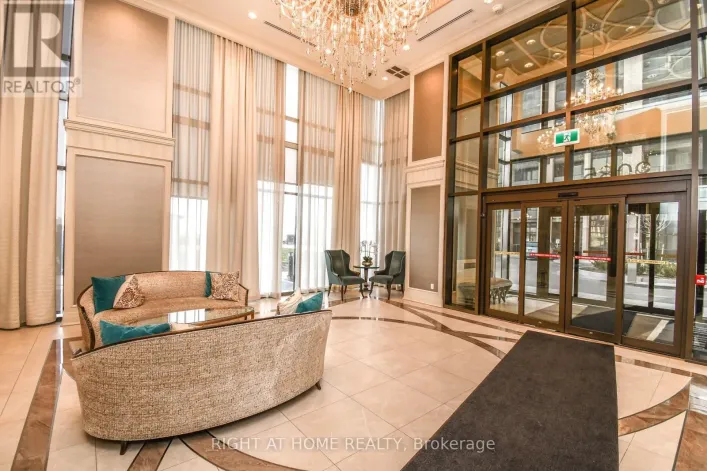 811 - 9085 JANE STREET, Vaughan