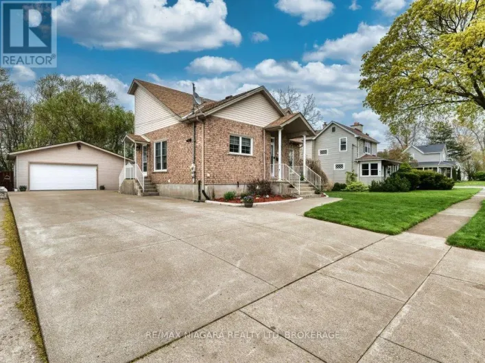 8110 LAMONT AVENUE, Niagara Falls