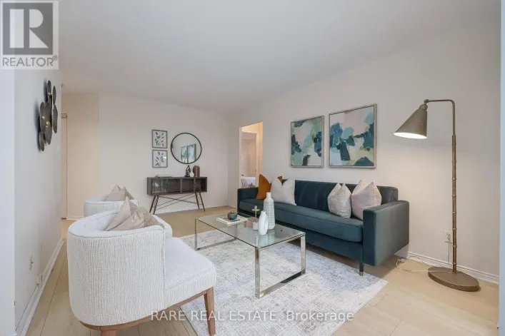 812 - 135 HILLCREST AVENUE, Mississauga