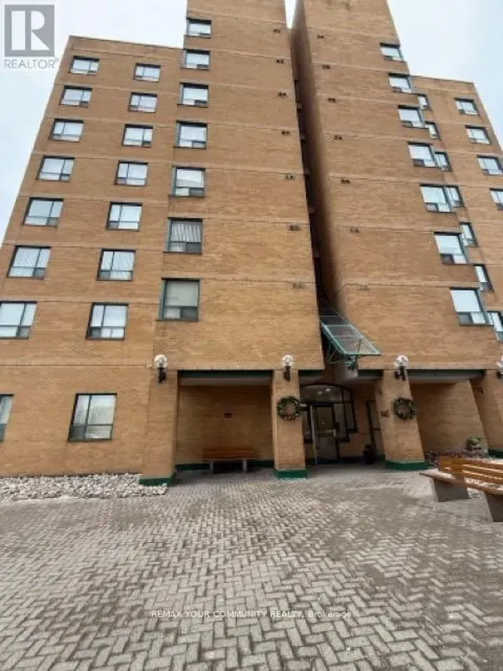812 - 1665 PICKERING PARKWAY, Pickering