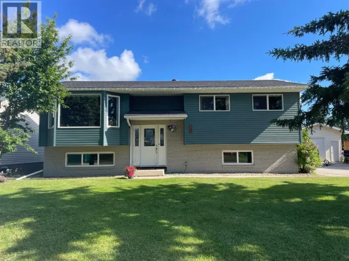 812 3 Avenue, Bassano