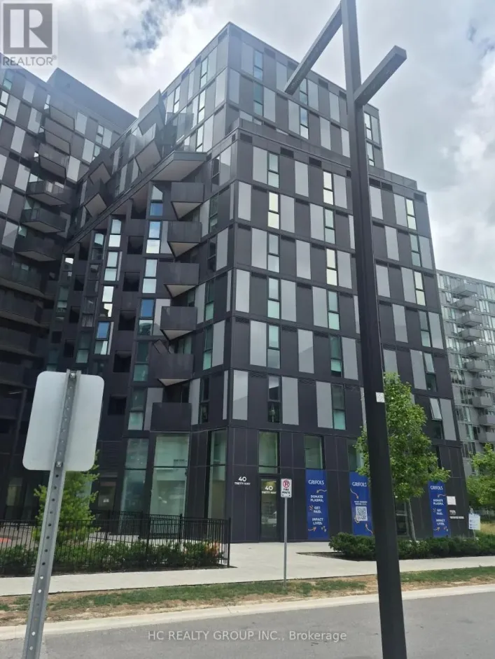 812 - 30 TRETTI WAY, Toronto