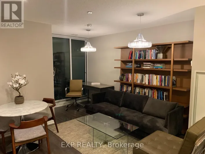 812 - 3091 DUFFERIN STREET, Toronto