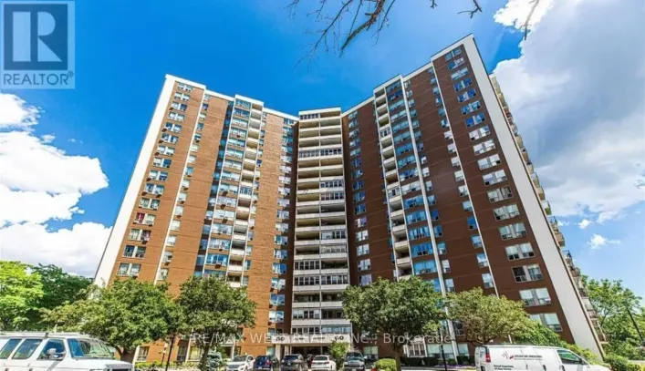 812 - 60 PAVANE LINKWAY, Toronto