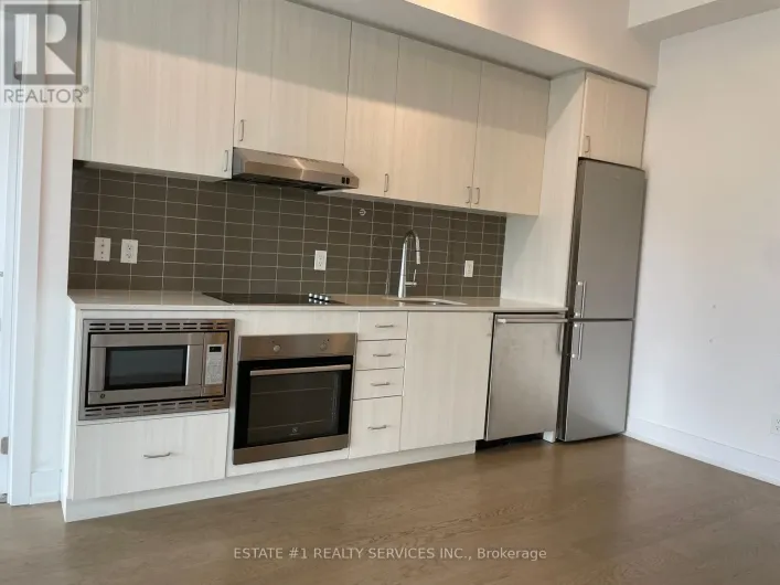 812 - 7 KENASTON GARDENS, Toronto