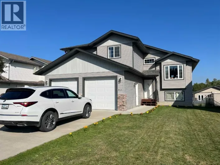 812 9 Street, Fox Creek