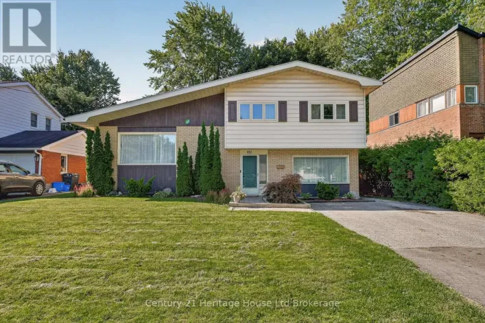 812 HUGHSON STREET, Woodstock