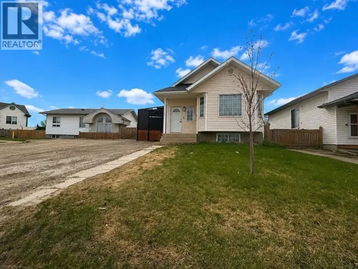 8128 95 Street, Grande Prairie