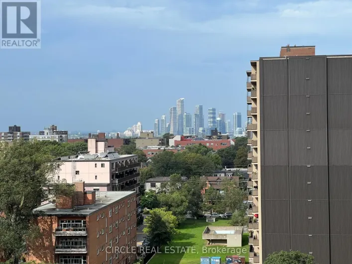 813 - 270 DUFFERIN STREET, Toronto