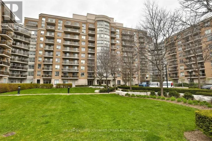 813 - 650 LAWRENCE AVENUE W, Toronto