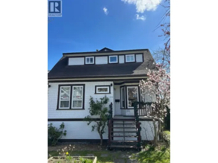 8134 14TH AVENUE, Burnaby