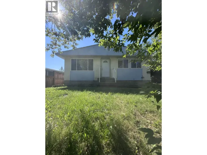 House for sale: 8139 99 AVENUE, Fort St. John