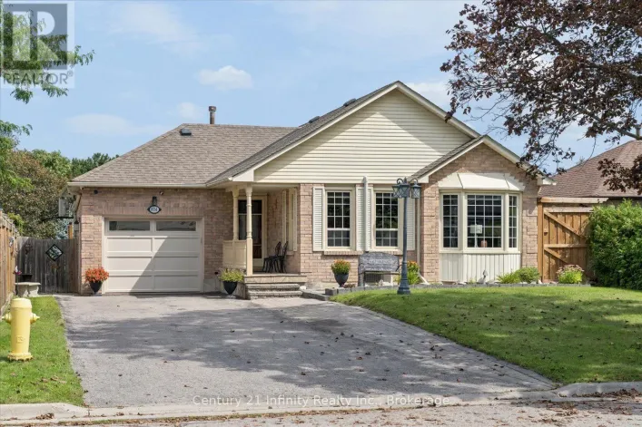 814 LOCHNESS CRESCENT, Oshawa