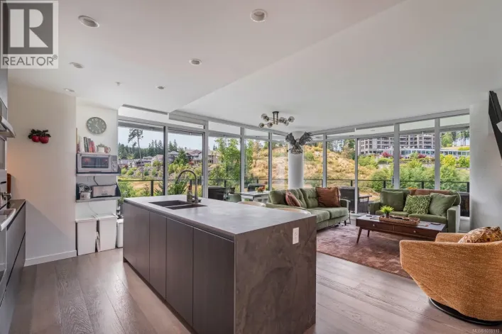 815 2000 Hannington Rd, Langford