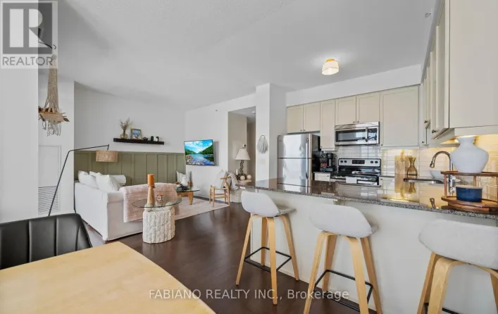 815 - 24 WOODSTREAM BOULEVARD, Vaughan