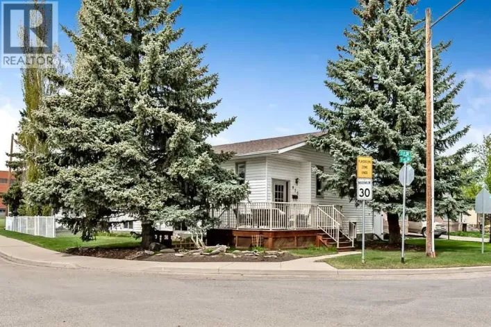 815 3 Street SW, High River