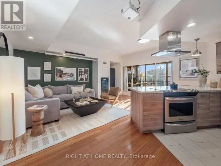 815 - 456 COLLEGE STREET, Toronto