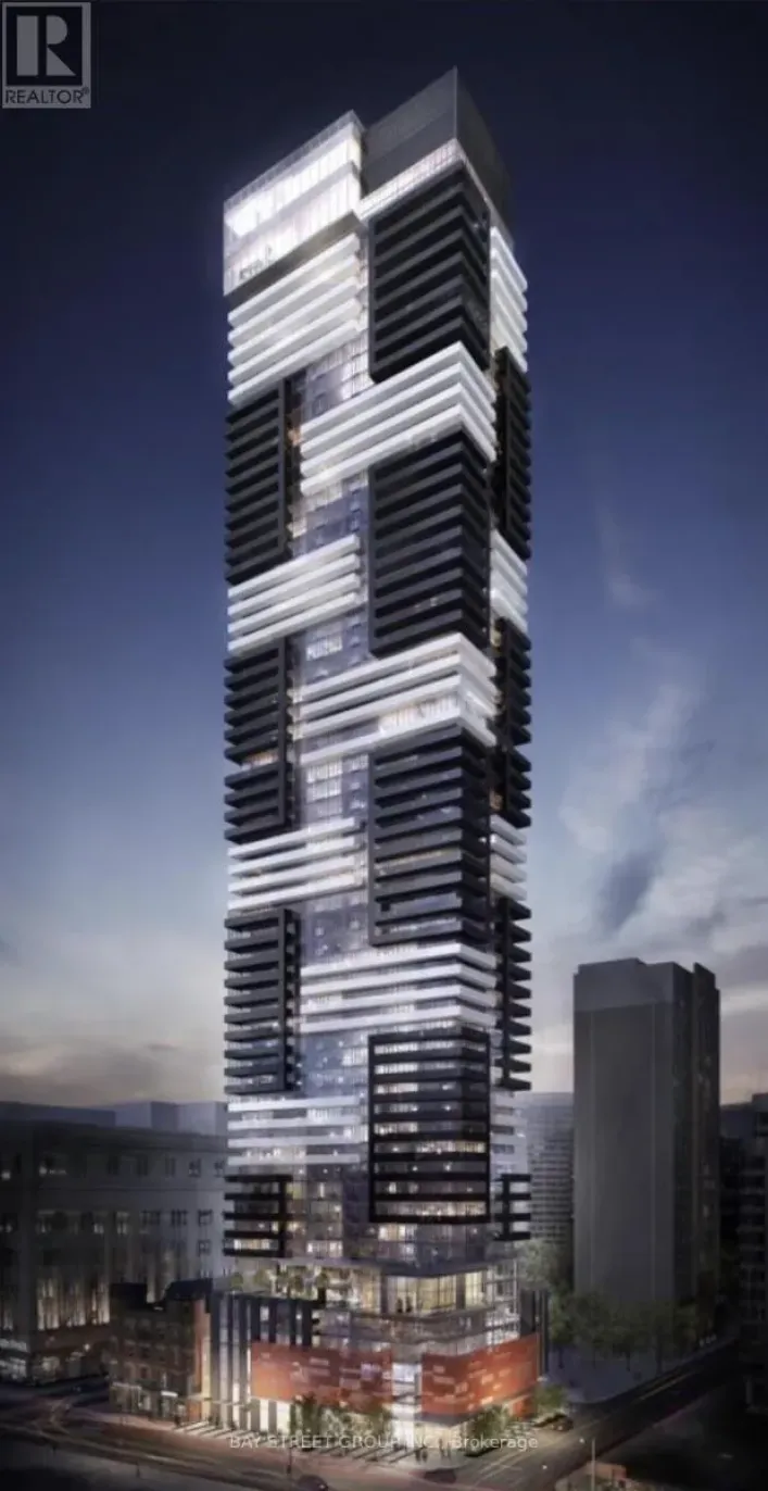 815 - 7 GRENVILLE STREET, Toronto