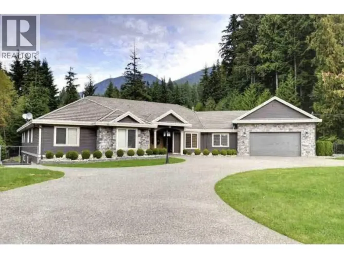 House for sale: 815 SPENCE WAY, Anmore