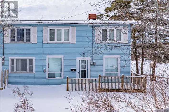 815 Topsail Road, Mount Pearl