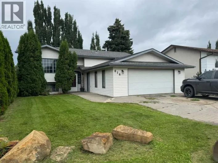 816 11 Avenue SE, Slave Lake