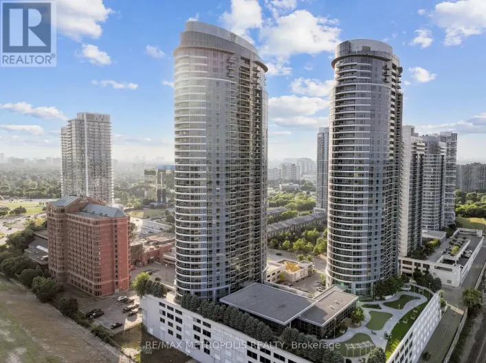 816 - 135 VILLAGE GREEN SQUARE, Toronto