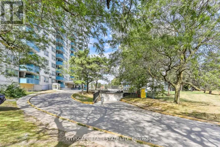 816 - 1442 LAWRENCE AVENUE W, Toronto