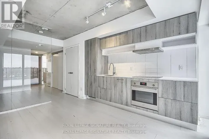 816 - 5 SOUDAN AVENUE, Toronto